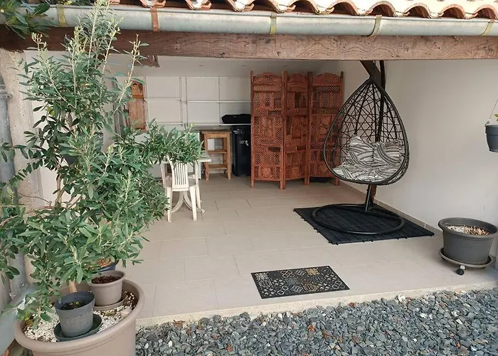 Petite Maison De Casa de Férias Miramont-de-Guyenne